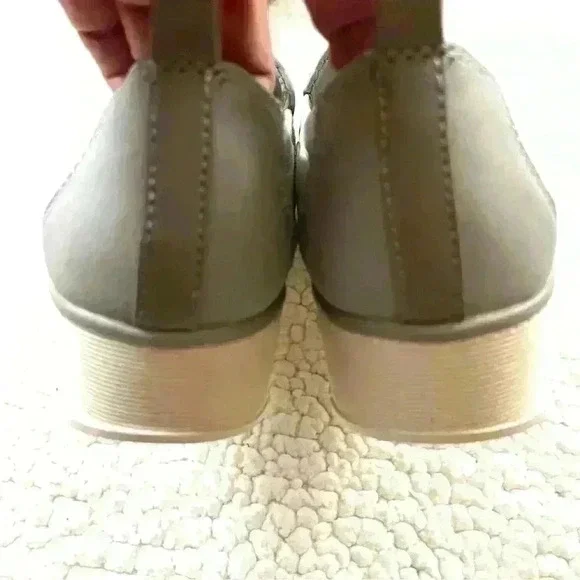 Baretraps Garner Gray Foam Midsole Cushioned Comfort Sneaker Size 11 - Picture 9 of 12